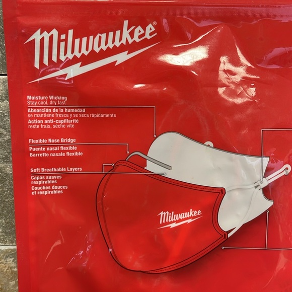 Milwaukee 2-Layer Reusable Face Mask 1 Pack - Picture 8 of 9